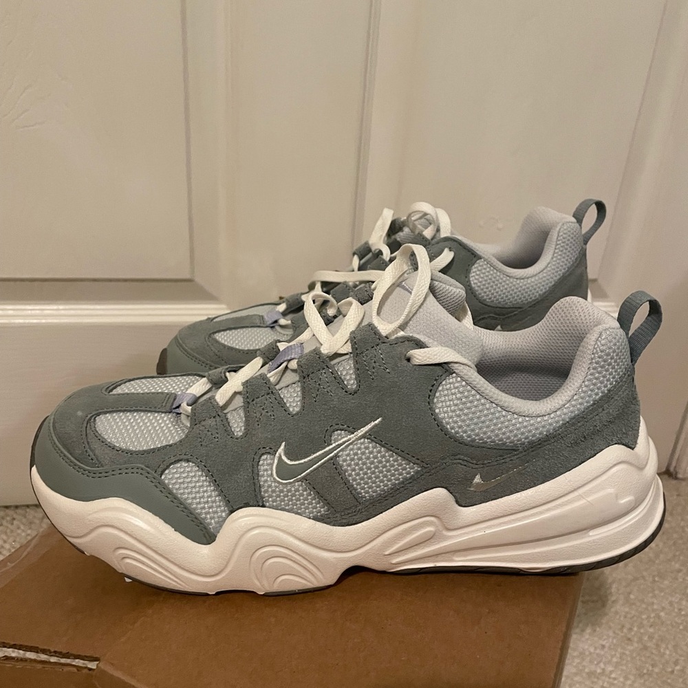 Nike Tech Hera